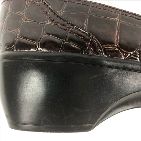 Clarks bendable alligator print slip on shoes 9W - Picture 7 of 8